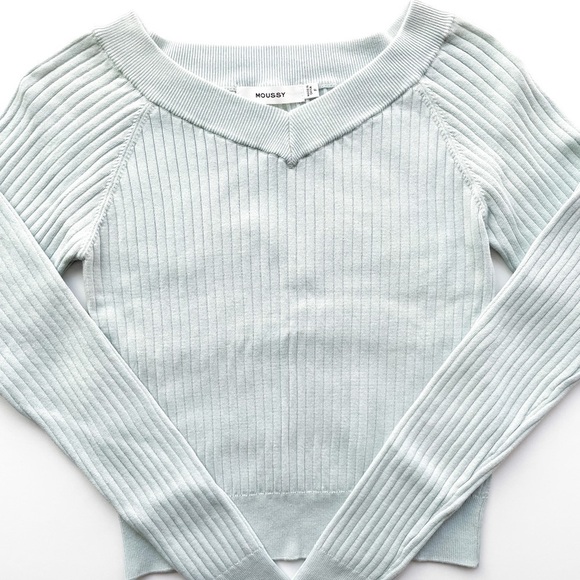 MOUSSY Ribbed Crop Knit Sweater - Picture 4 of 7
